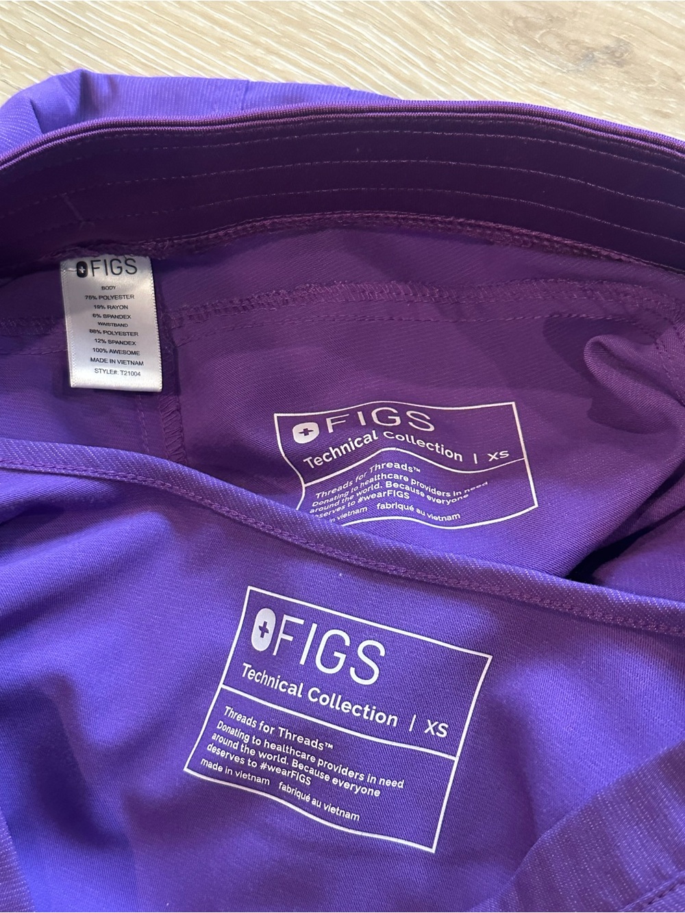 Figs Scrub Set - Picture 7 of 8